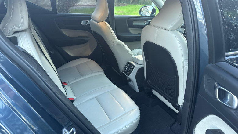 Volvo Xc40 1.5 T3 [163] Inscription Pro 5dr Geartronic Petrol Estate